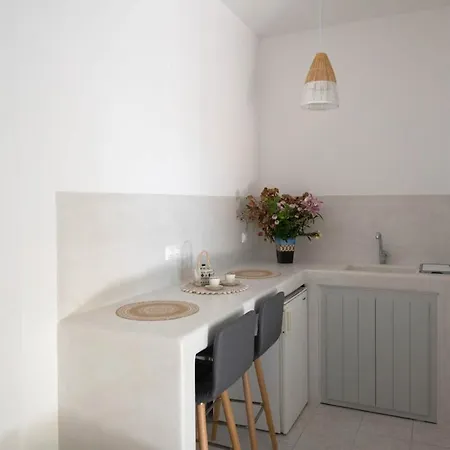 Paros Cycladic Haven - Fully Equipped & Cozy Ambelász